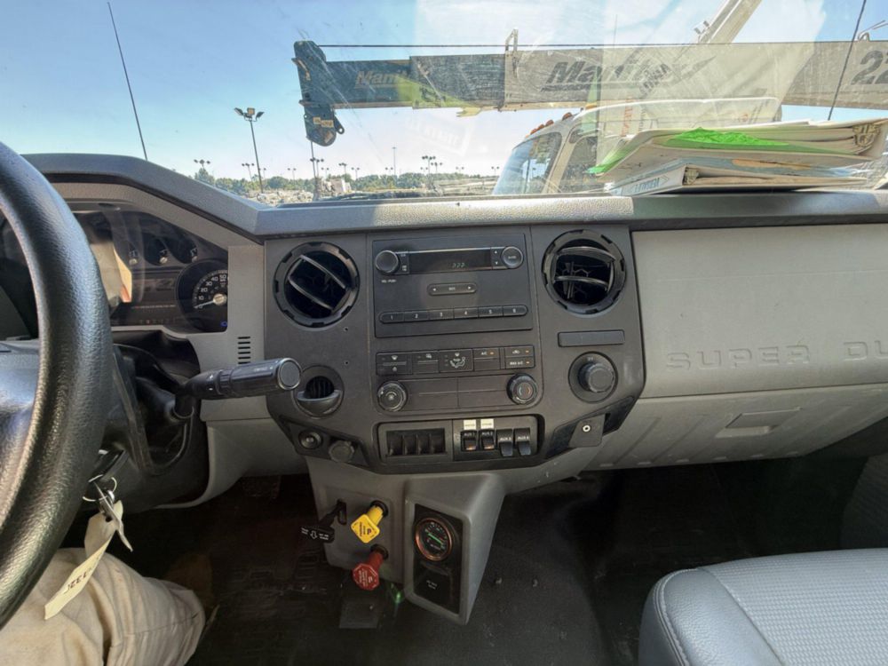 2019 Ford F-750 4x2 Versalift VO-455-MHI Bucket Truck