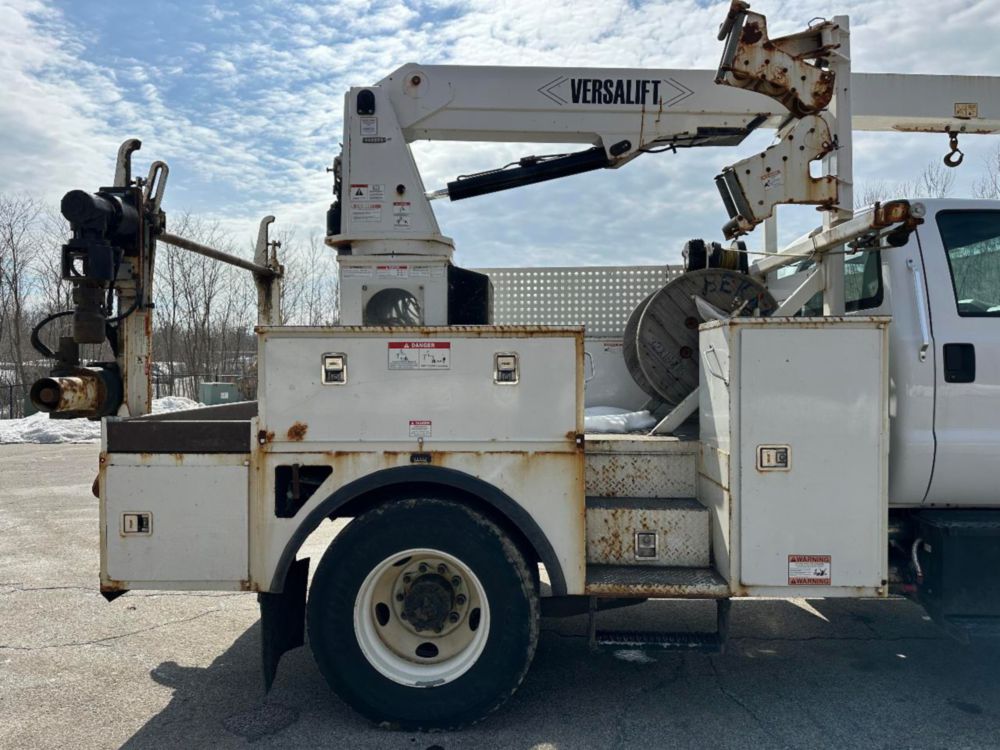  2019 Ford F-750 Diesel 4x2 Versalift VTP-40-NE Cable Placer