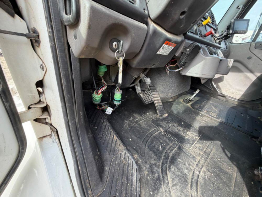 2019 Freightliner M2 4x2 Terex Commander 4047 Digger Derrick Truck
