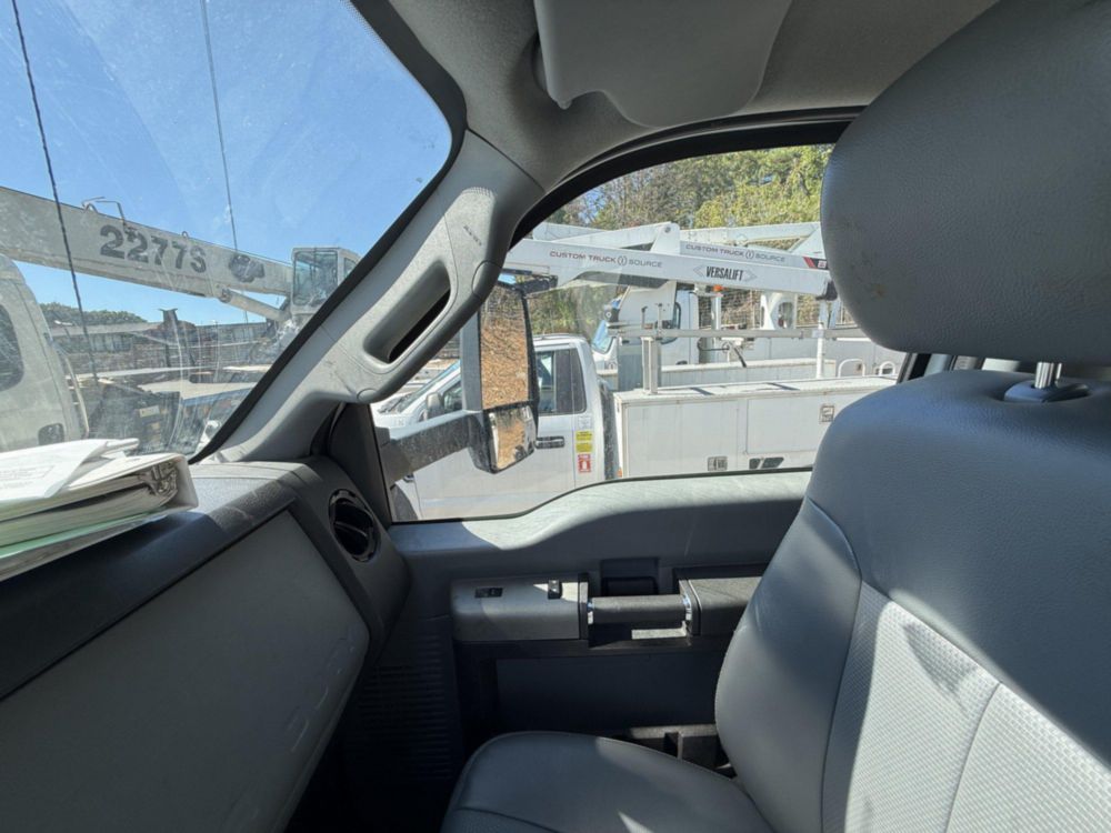 2019 Ford F-750 4x2 Versalift VO-455-MHI Bucket Truck