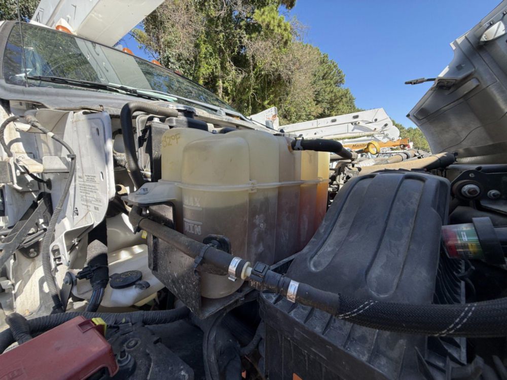 2019 Ford F-750 4x2 Versalift VO-455-MHI Bucket Truck