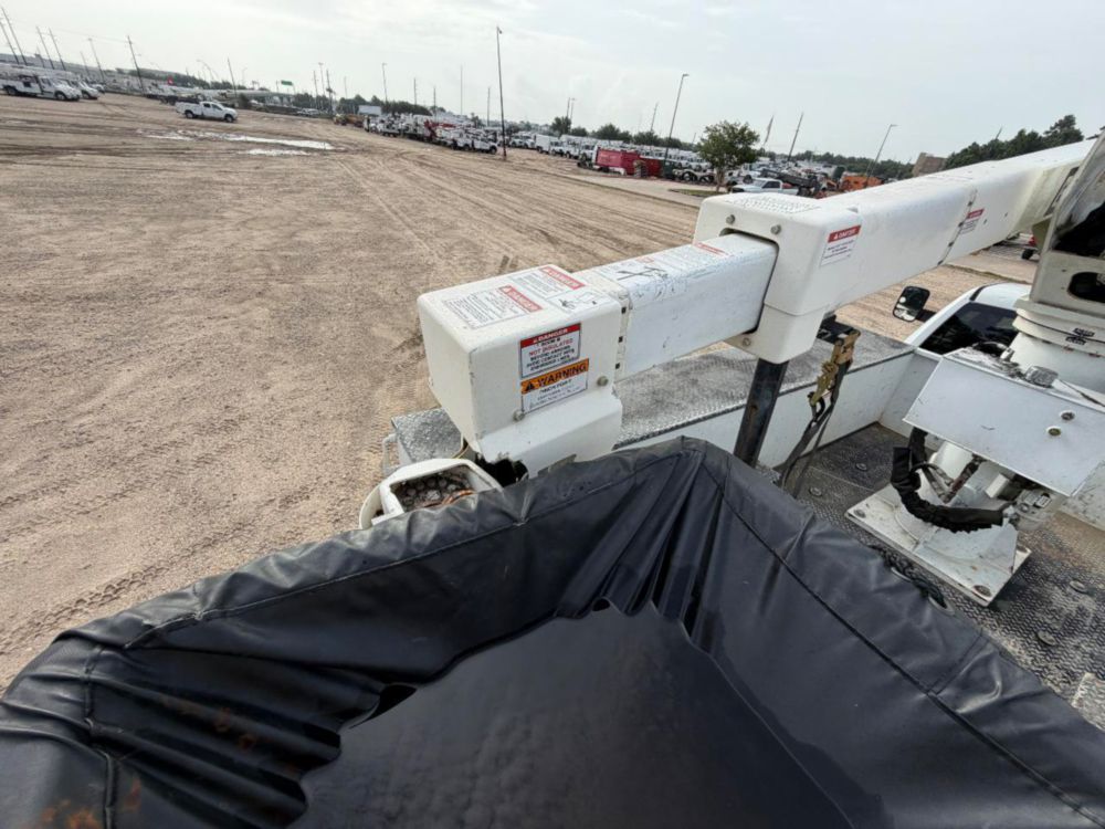 2017 Dodge Ram 5500 4x4 Terex LT-40 Bucket Truck