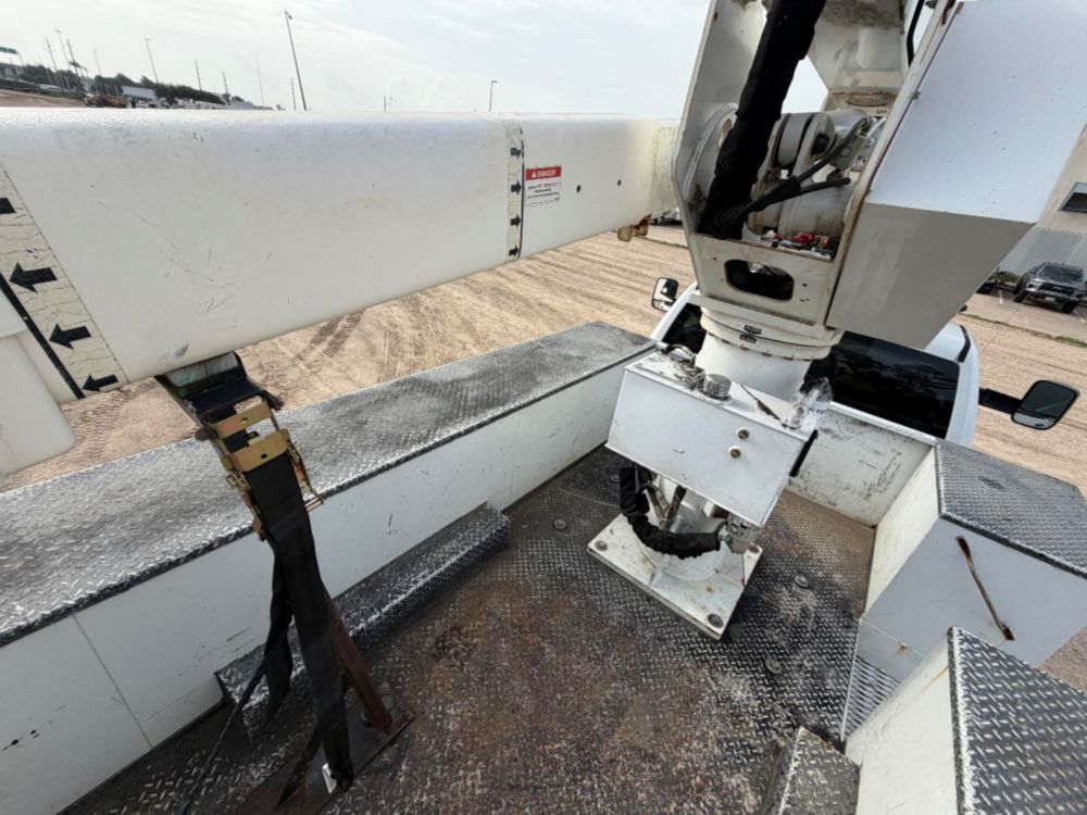 2017 Dodge Ram 5500 4x4 Terex LT-40 Bucket Truck