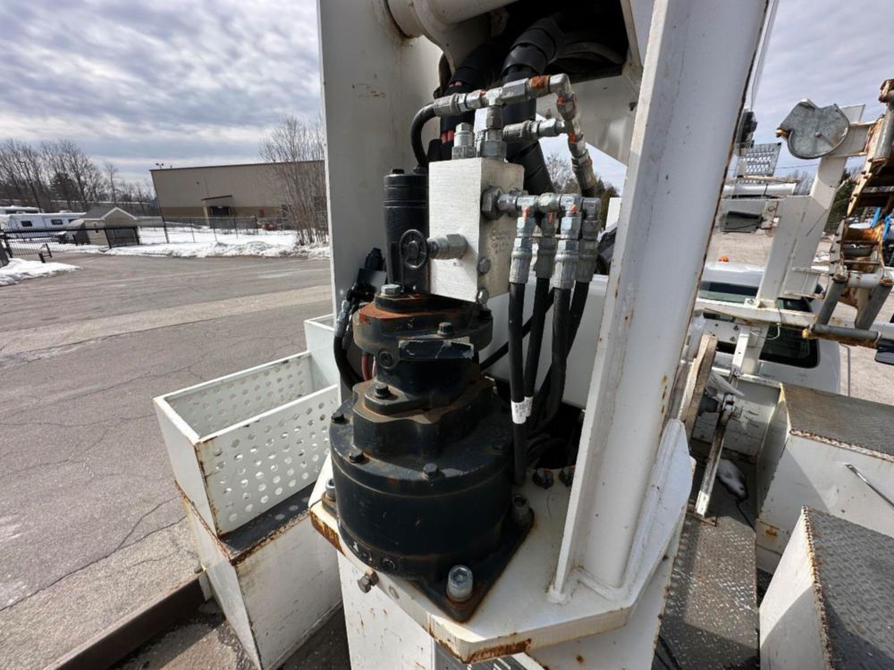  2019 Ford F-750 Diesel 4x2 Versalift VTP-40-NE Cable Placer