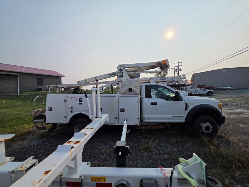 2017 Ford F-550 4x2 Versalift STP-36-NE Cable Placer Truck