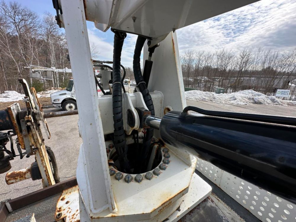  2019 Ford F-750 Diesel 4x2 Versalift VTP-40-NE Cable Placer