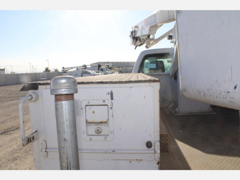 2012 Ford F-550 4x2 Terex LT-40 Bucket Truck