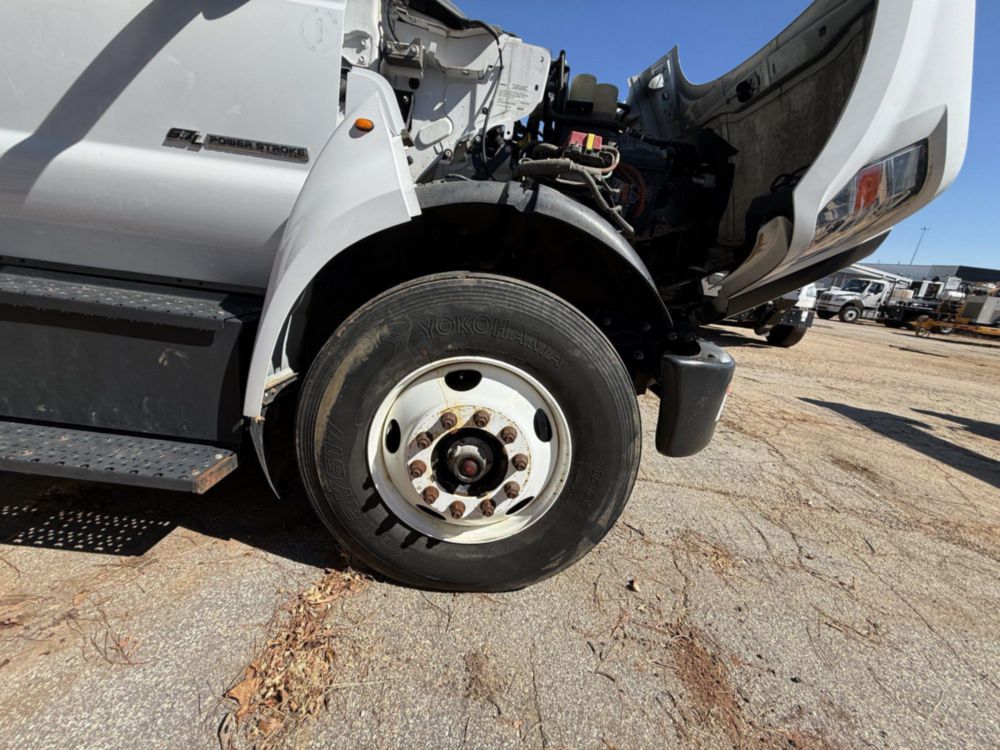 2019 Ford F-750 4x2 Versalift VO-455-MHI Bucket Truck