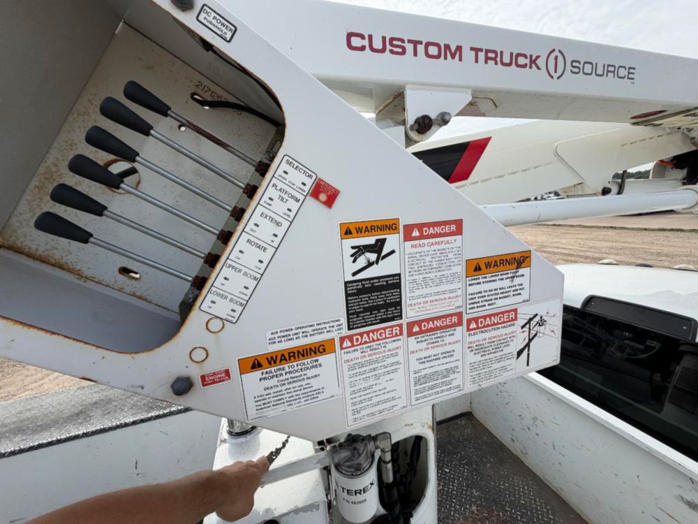 2017 Dodge Ram 5500 4x4 Terex LT-40 Bucket Truck