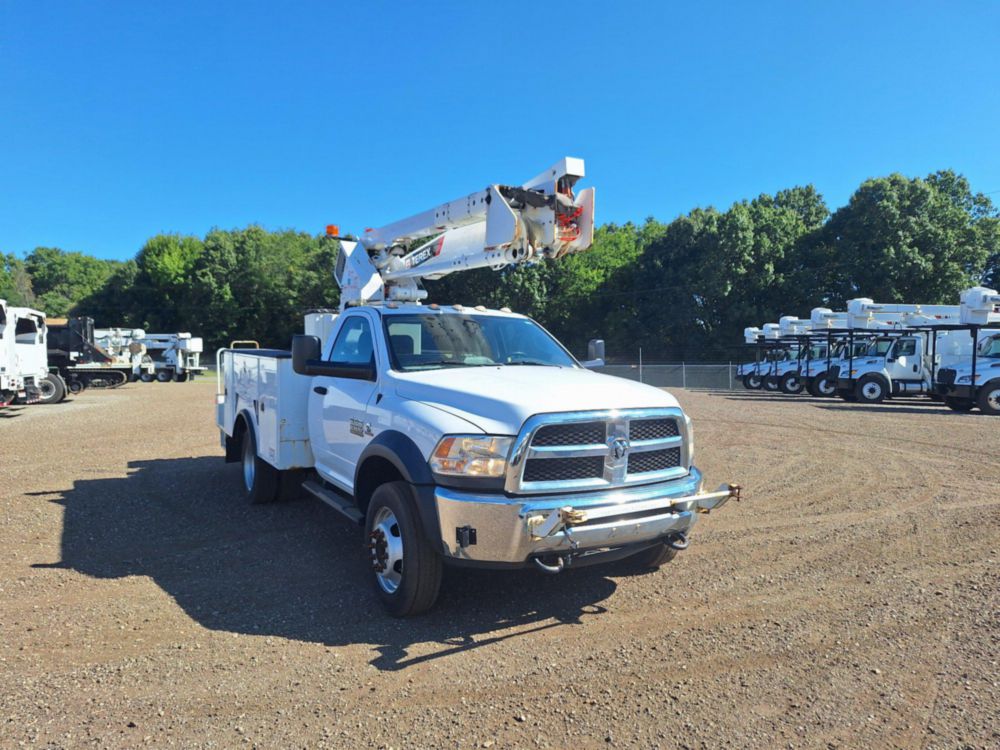 2016 Dodge Ram 5500 4x2 Terex LT-40 Bucket Truck