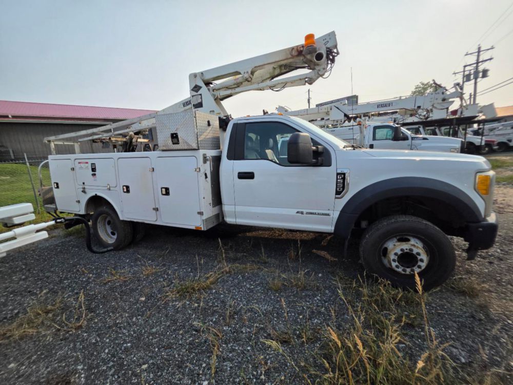 2017 Ford F-550 4x2 Versalift STP-36-NE Cable Placer Truck