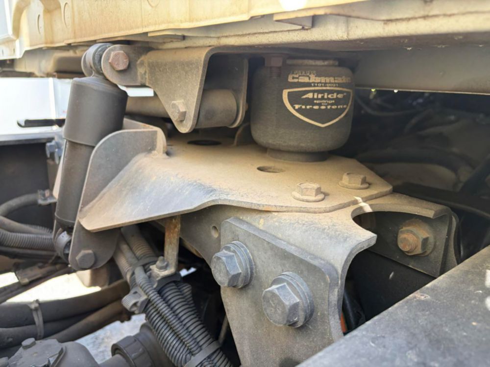 2011 Digger Derrick