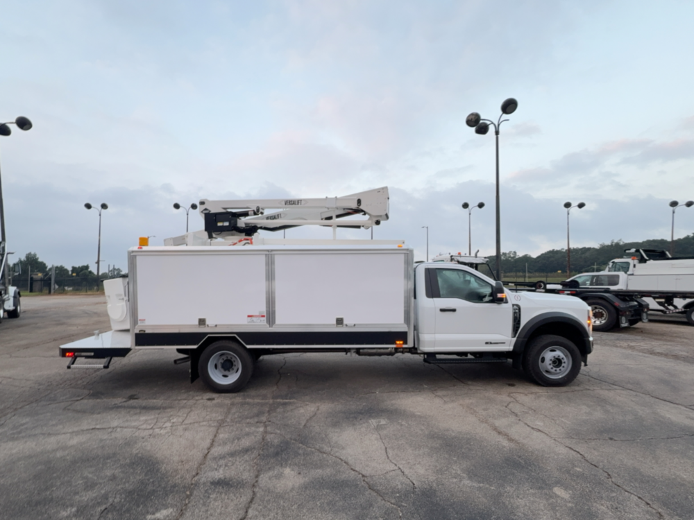 2025 Ford F600 4x4 Versalift SST-40-NE Bucket Truck