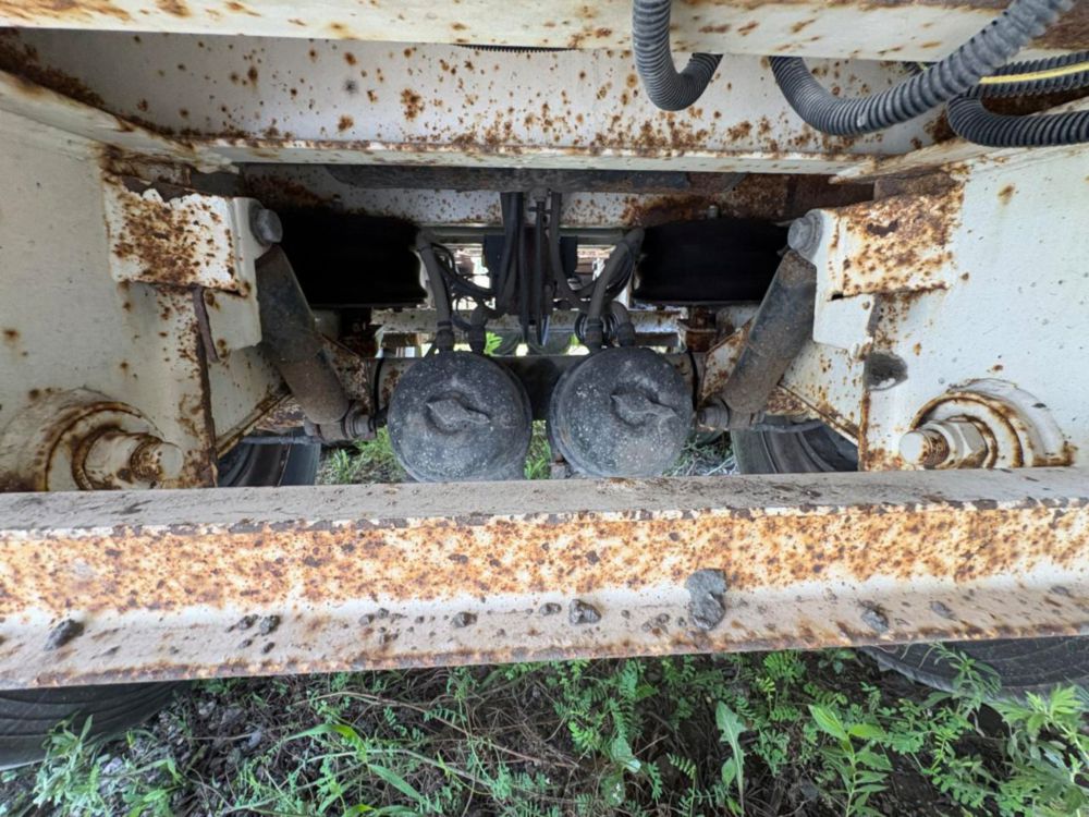 2012 Dragon 130 BBL Vacuum Trailer