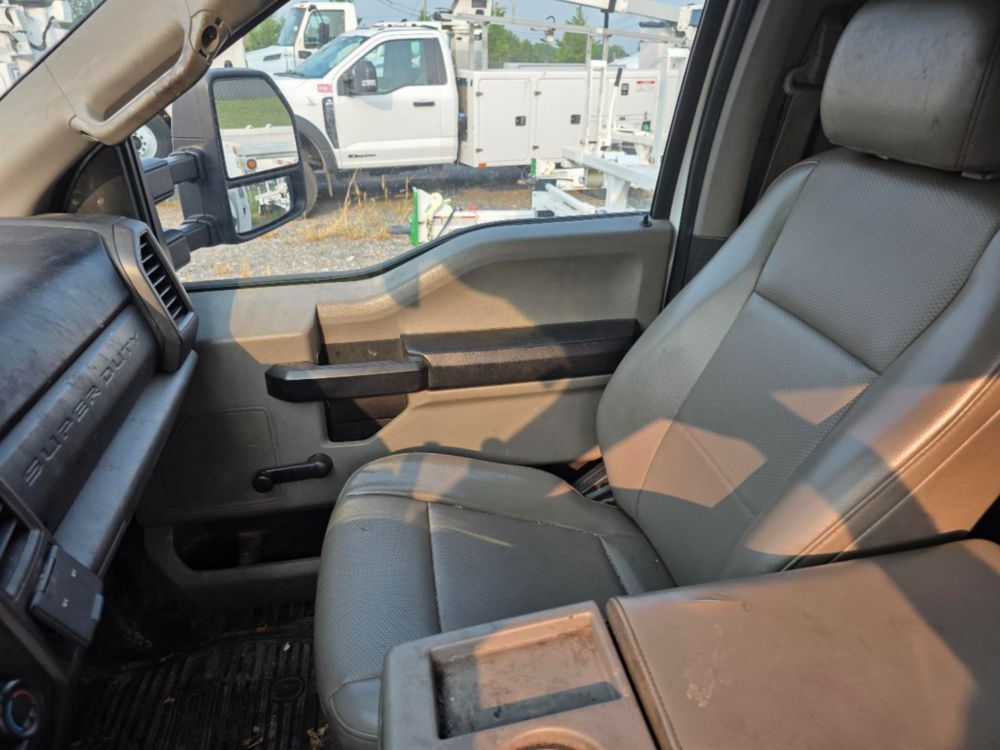 2017 Ford F-550 4x2 Versalift STP-36-NE Cable Placer Truck