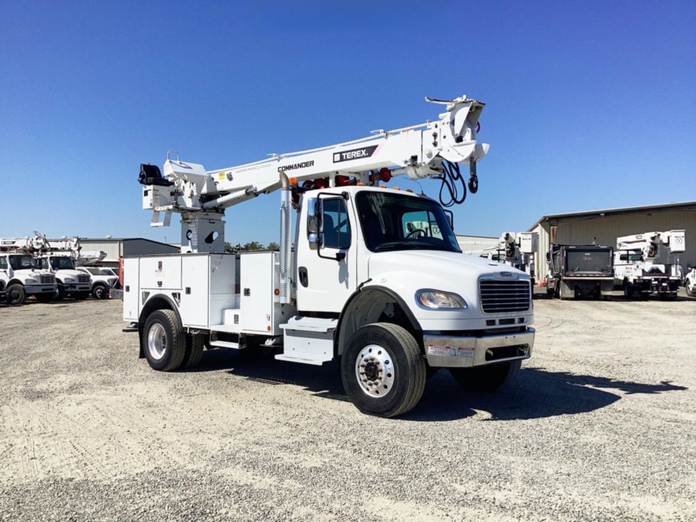 2019 Freightliner M2106 4x4 Terex C4047 Digger Derrick