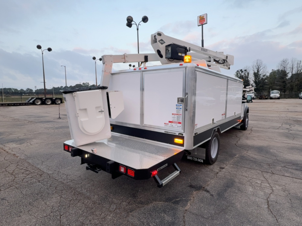 2025 Ford F600 4x4 Versalift SST-40-NE Bucket Truck
