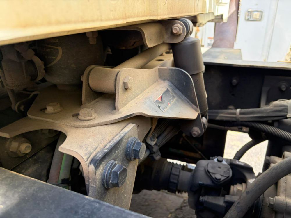 2011 Digger Derrick