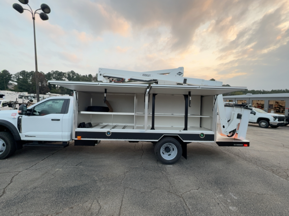 2025 Ford F600 4x4 Versalift SST-40-NE Bucket Truck