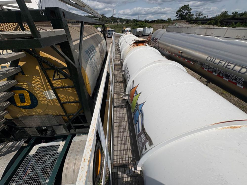 2012 Dragon 130 BBL Vacuum Trailer
