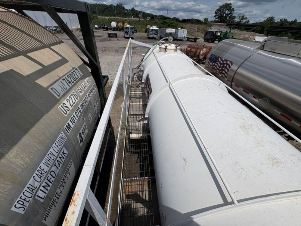 2012 Dragon 130 BBL Vacuum Trailer