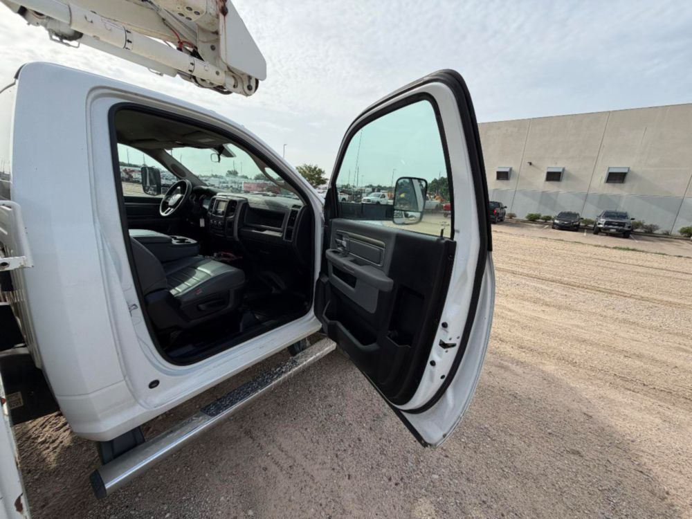 2017 Dodge Ram 5500 4x4 Terex LT-40 Bucket Truck