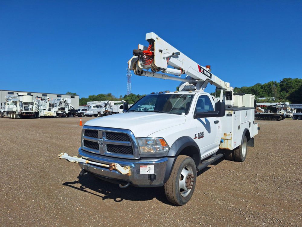 2016 Dodge Ram 5500 4x2 Terex LT-40 Bucket Truck