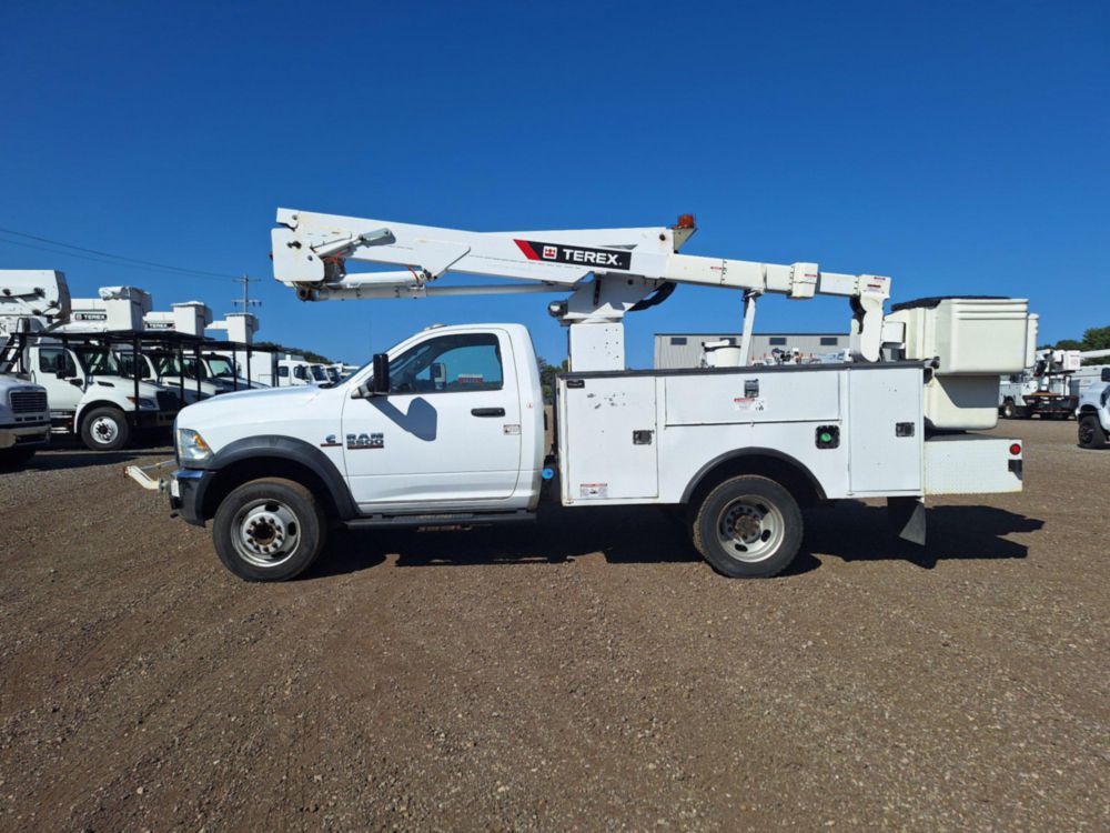 2016 Dodge Ram 5500 4x2 Terex LT-40 Bucket Truck