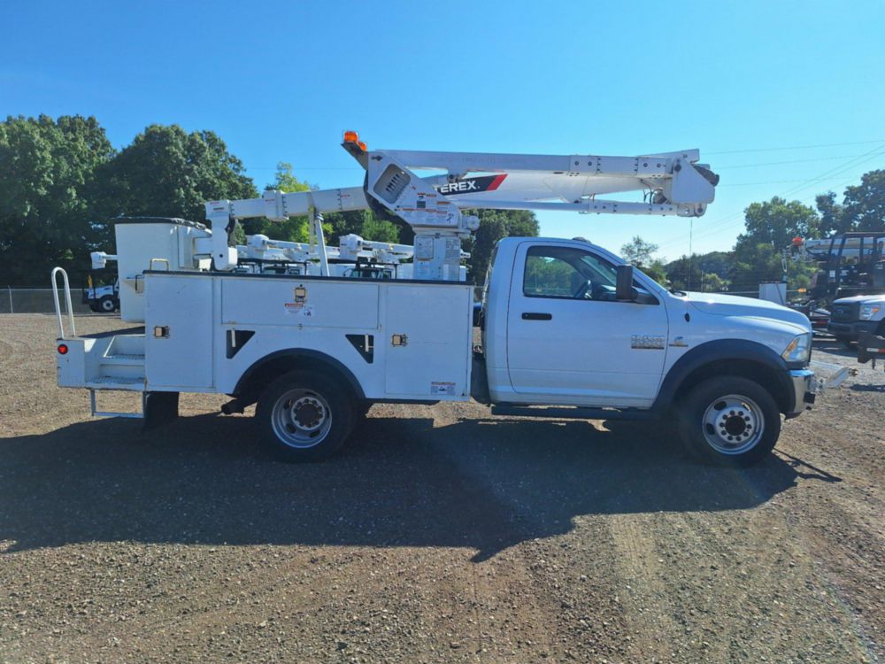 2016 Dodge Ram 5500 4x2 Terex LT-40 Bucket Truck