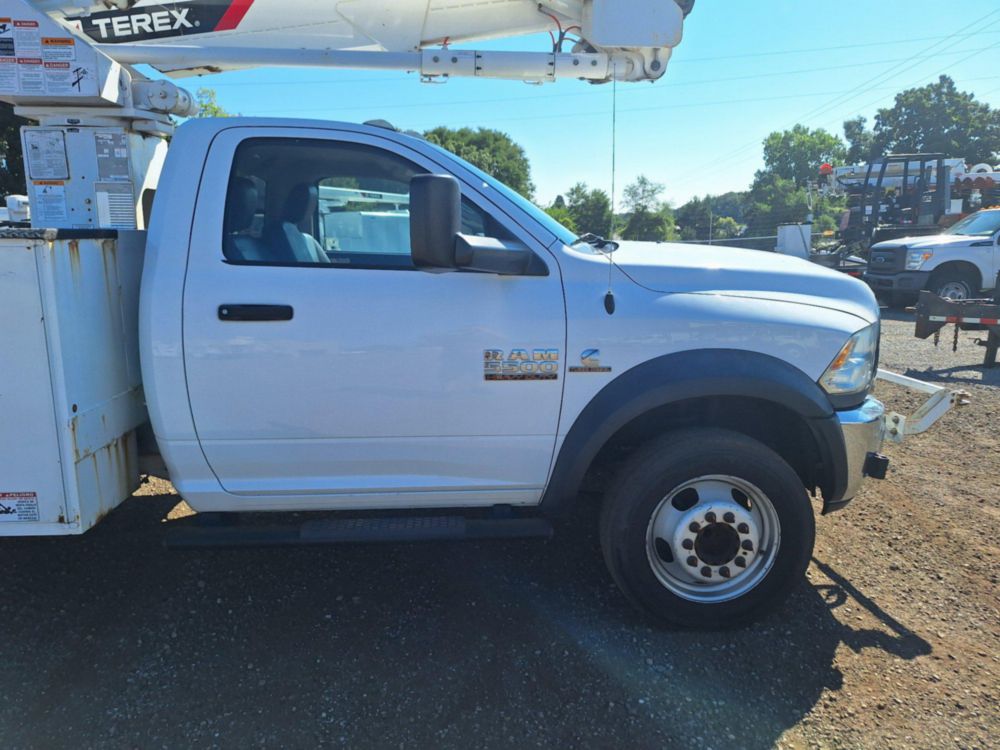 2016 Dodge Ram 5500 4x2 Terex LT-40 Bucket Truck
