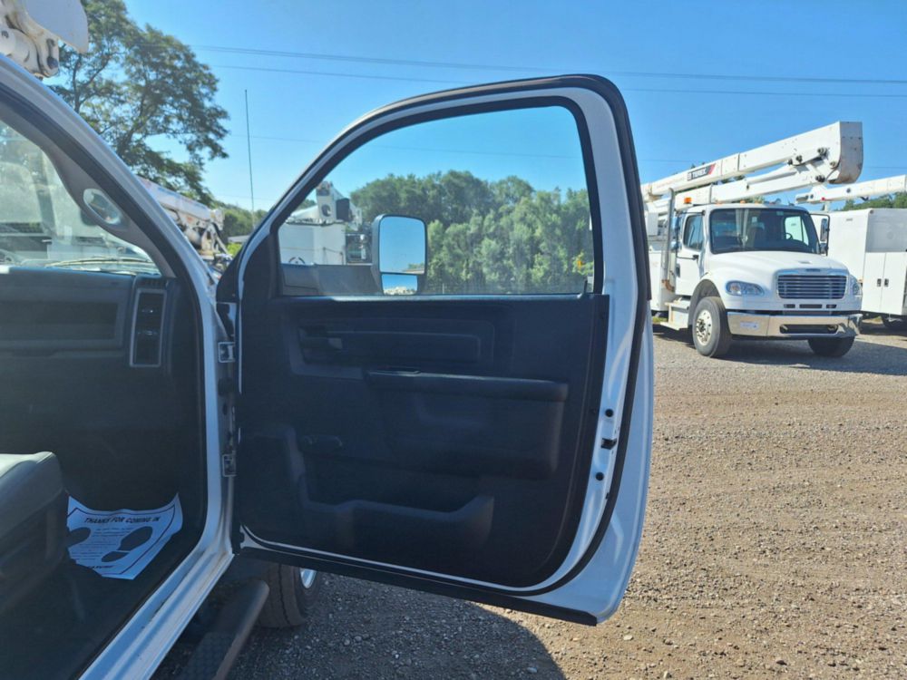 2016 Dodge Ram 5500 4x2 Terex LT-40 Bucket Truck