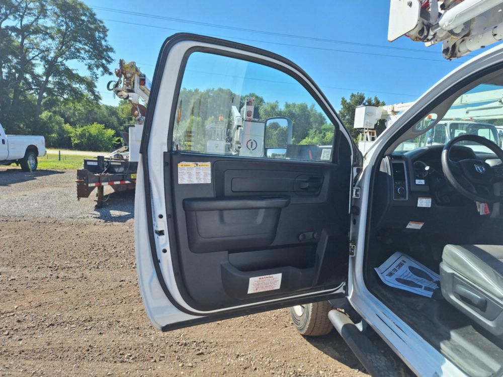 2016 Dodge Ram 5500 4x2 Terex LT-40 Bucket Truck