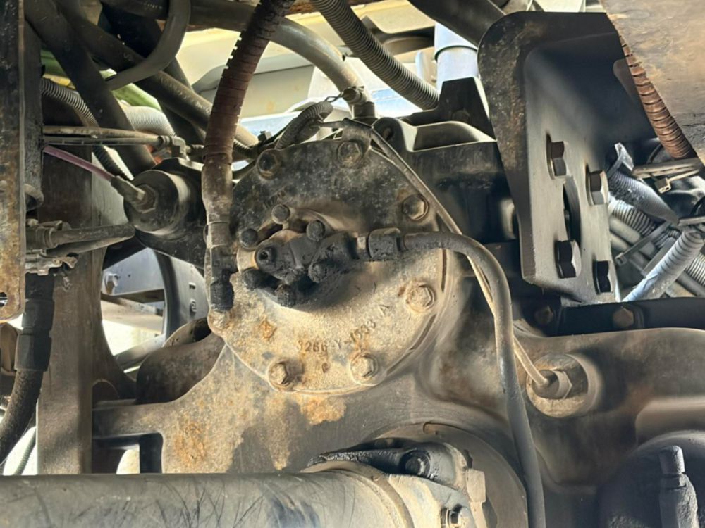 2011 Digger Derrick