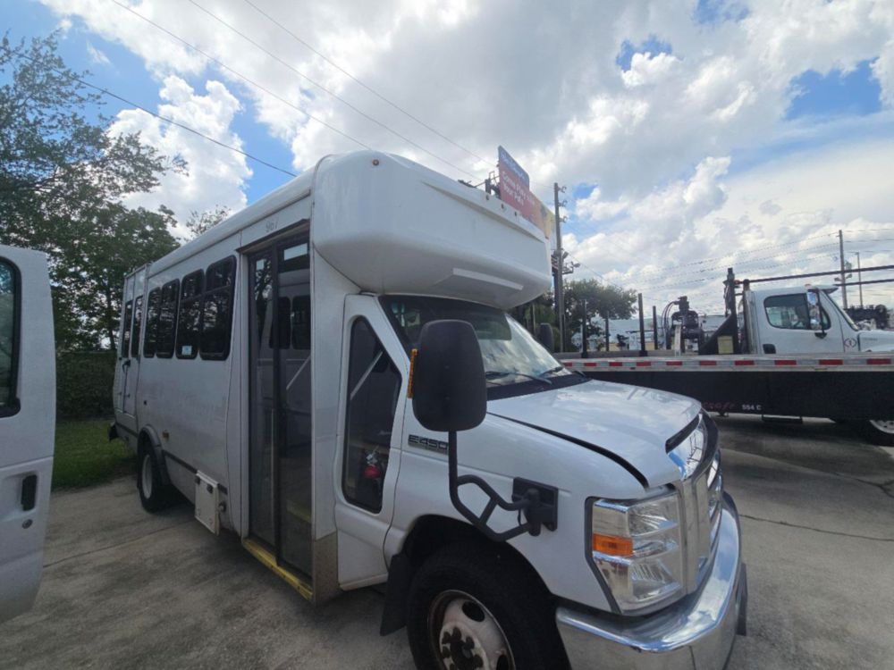 2017 Ford E-450 Mobility Van