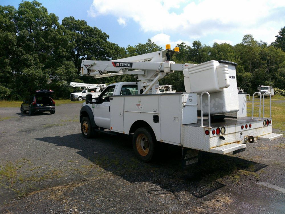 2015 Ford F-550 4x2 Terex LT-40 Bucket Truck