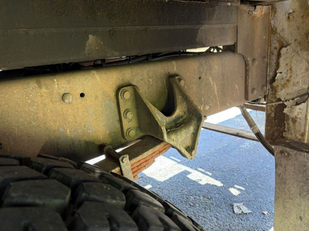 2011 Digger Derrick