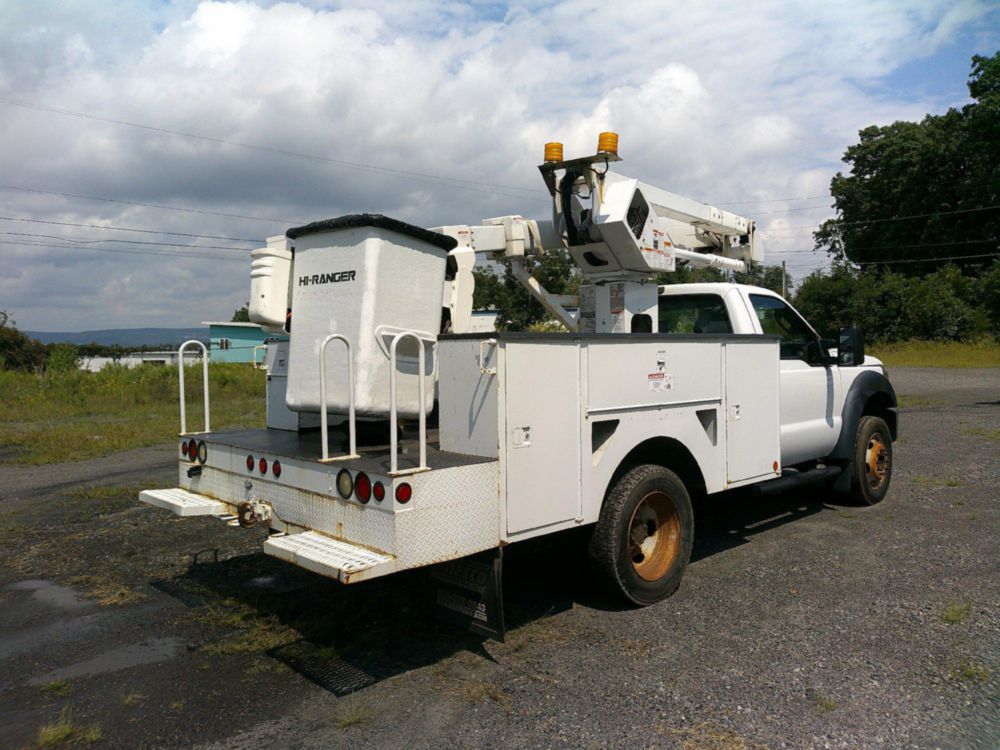2015 Ford F-550 4x2 Terex LT-40 Bucket Truck