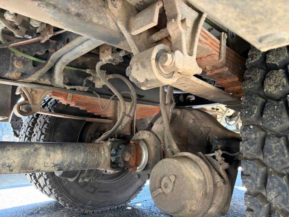 2011 Digger Derrick