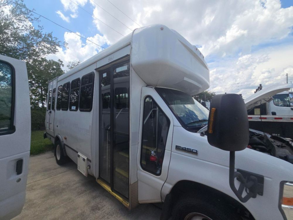 2017 Ford E-450 Mobility Van