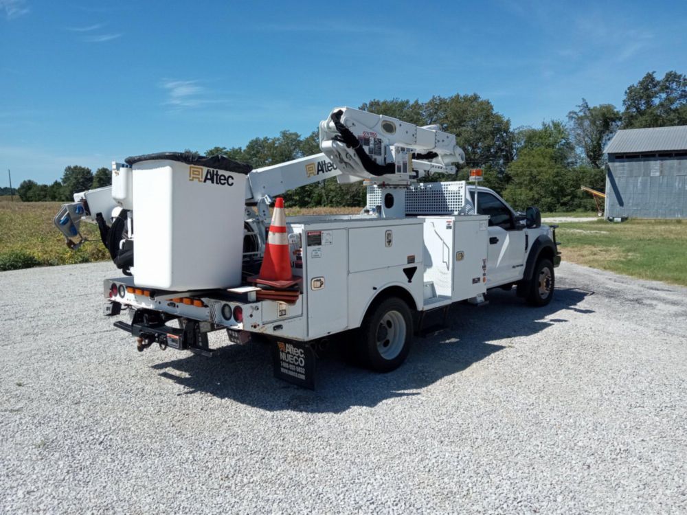 2019 Single Altec AT4LM Bucket Truck