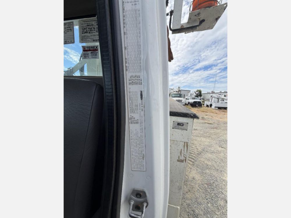 2016 Freightliner M2 4x4 Terex Commander 4047 Digger Derrick Truck