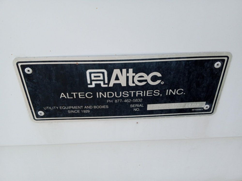2019 Single Altec AT4LM Bucket Truck