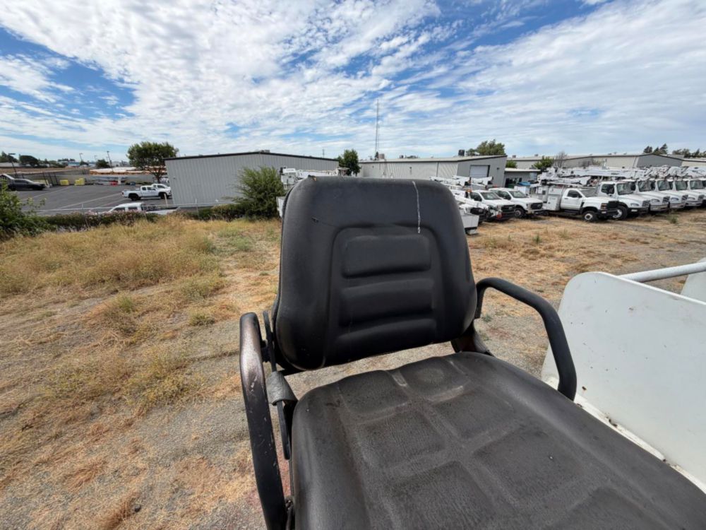 2016 Freightliner M2 4x4 Terex Commander 4047 Digger Derrick Truck