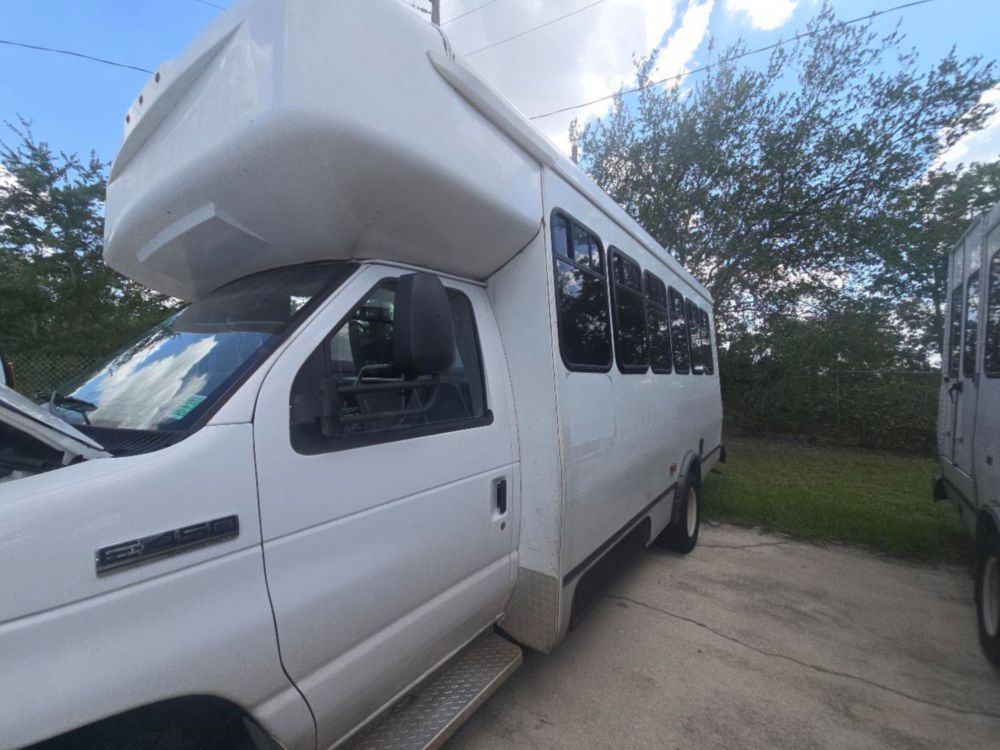 2017 Ford E-450 Mobility Van