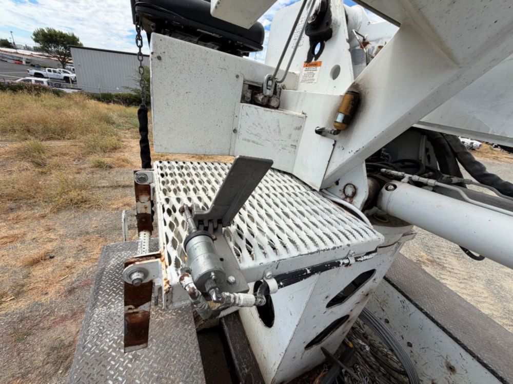 2016 Freightliner M2 4x4 Terex Commander 4047 Digger Derrick Truck