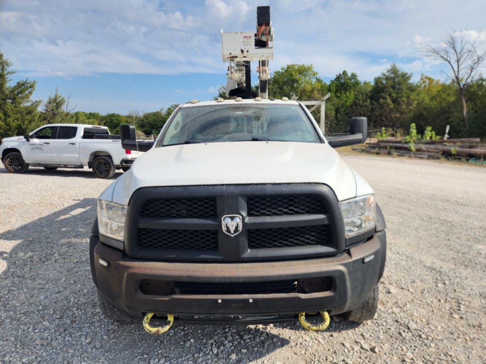 2017 Dodge Ram 5500 4x4 Versalift SST-40EIH-01 Bucket Truck