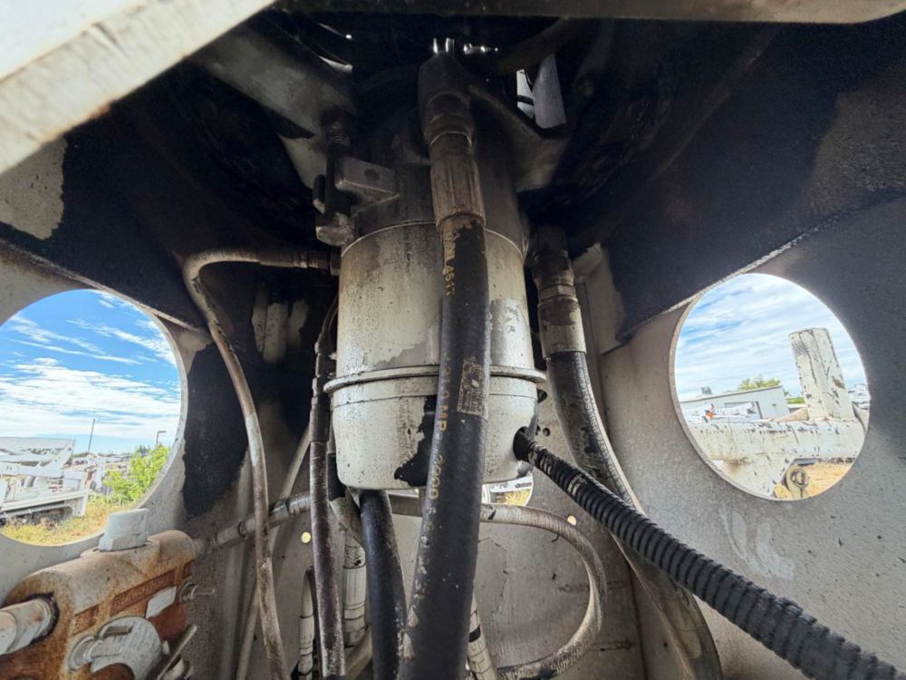 2016 Freightliner M2 4x4 Terex Commander 4047 Digger Derrick Truck