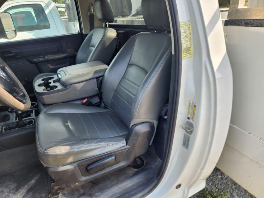 2017 Dodge Ram 5500 4x4 Versalift SST-40EIH-01 Bucket Truck