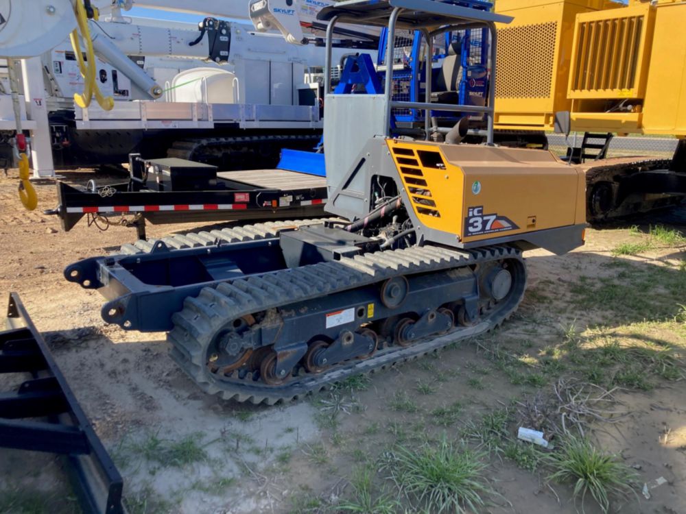 2019 KATO IC37 Crawler Chassis