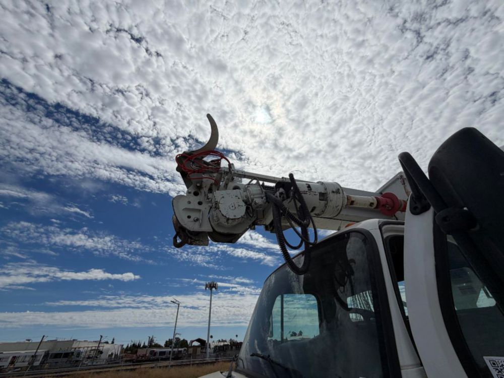 2016 Freightliner M2 4x4 Terex Commander 4047 Digger Derrick Truck